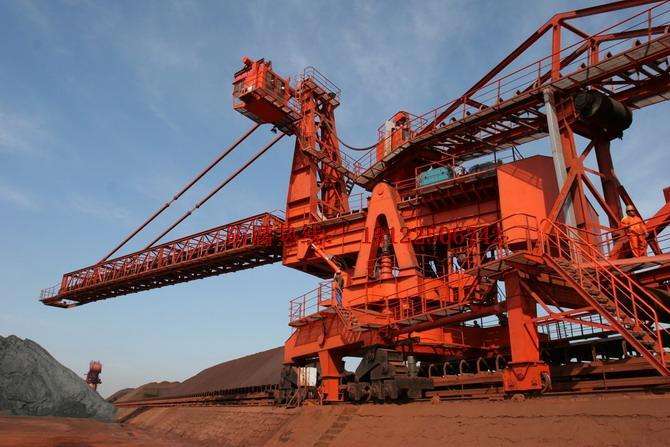 迪庆240米烟筒滑模新建